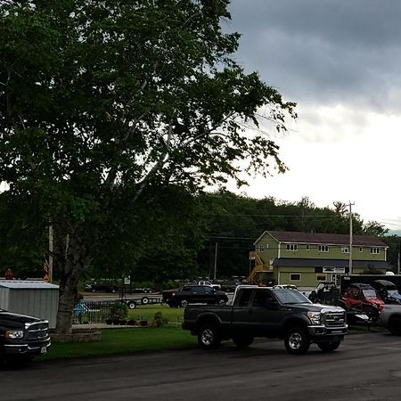 Gorham Motor Inn エクステリア 写真