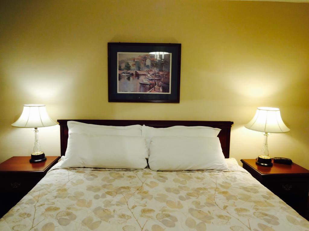 Gorham Motor Inn エクステリア 写真