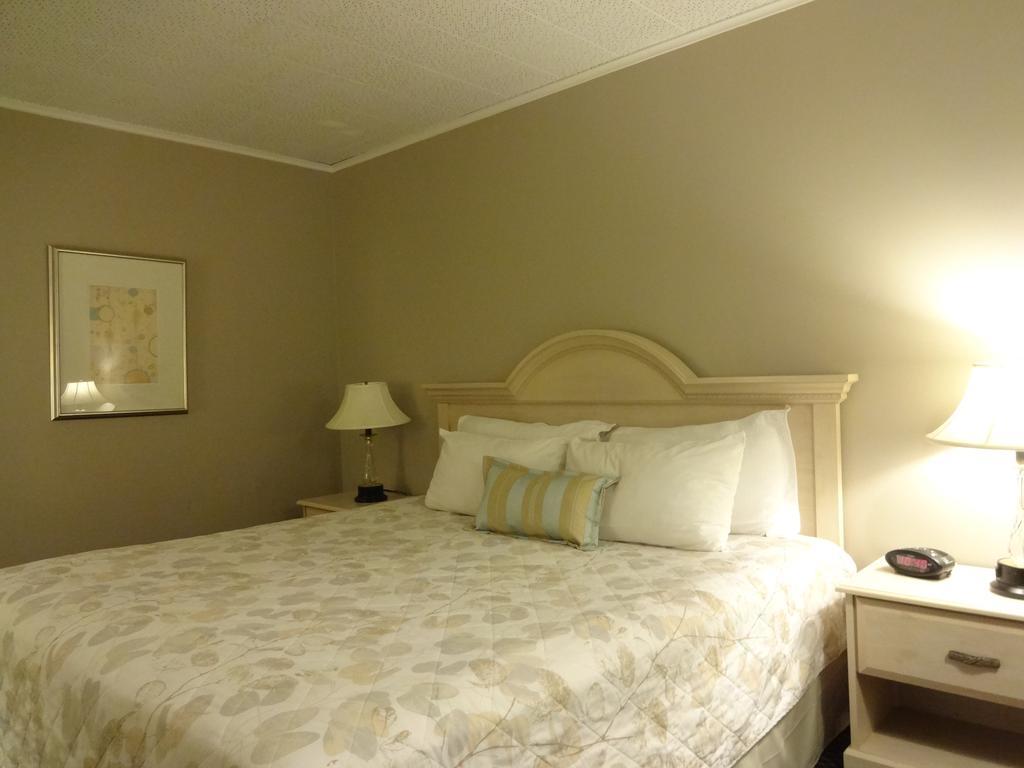 Gorham Motor Inn エクステリア 写真