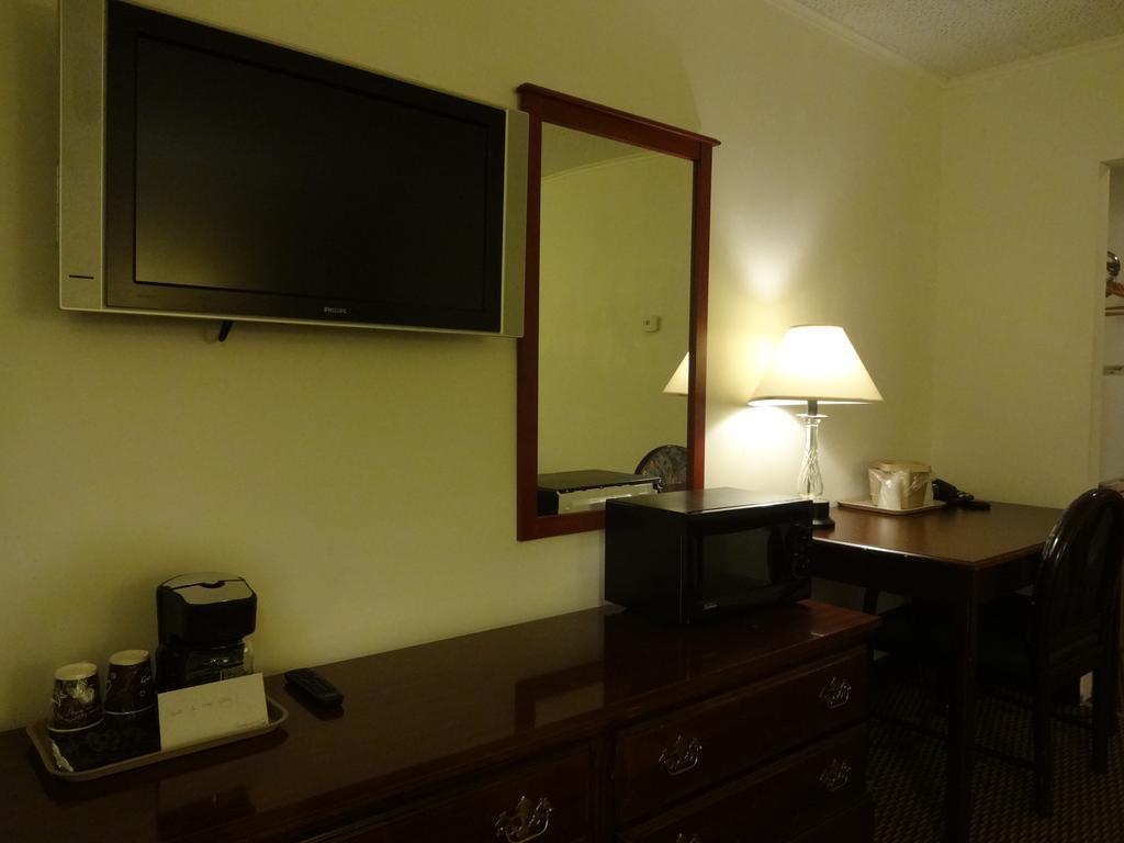 Gorham Motor Inn エクステリア 写真
